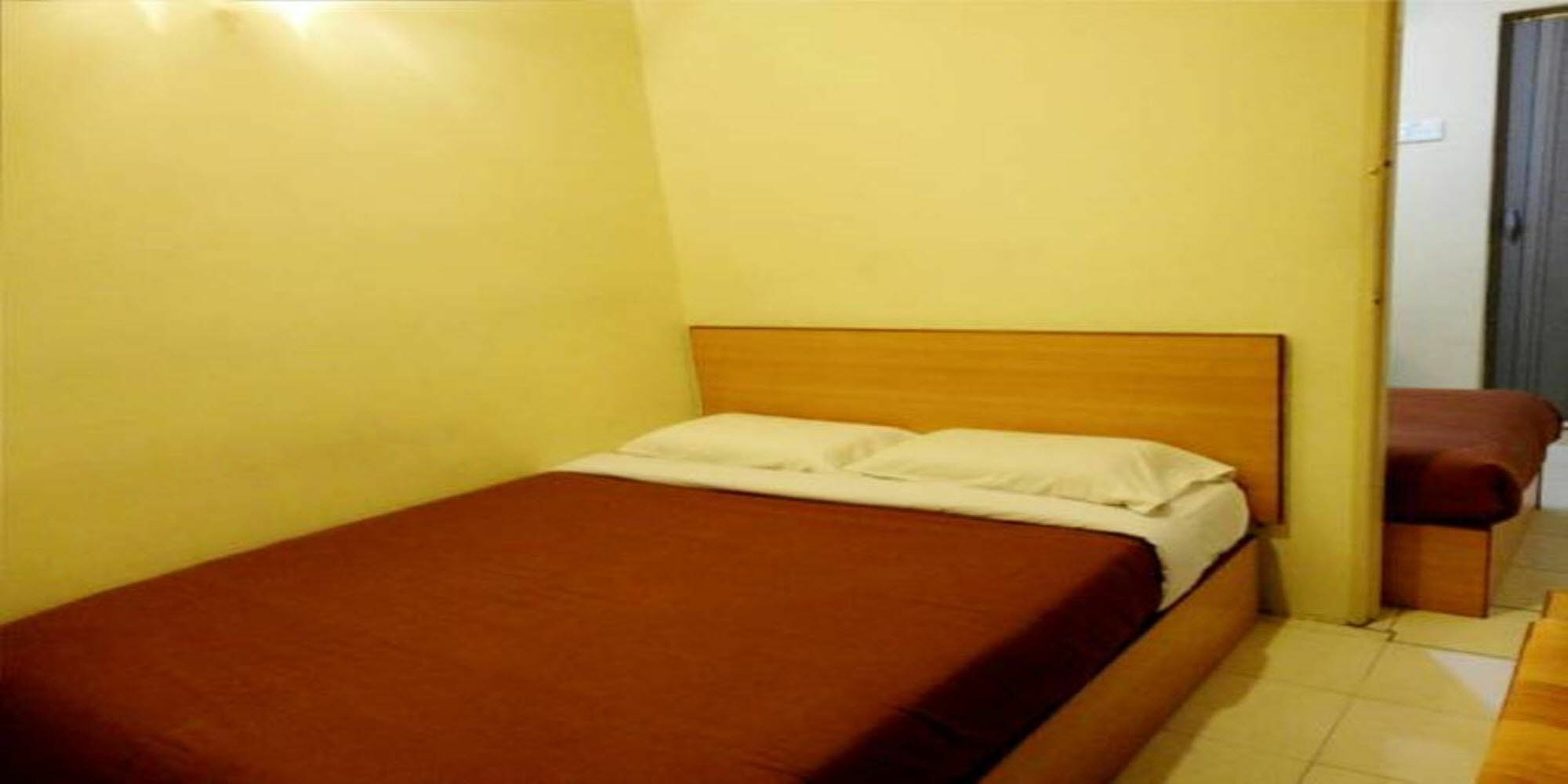 Hotel Suria Петалинг Джая Екстериор снимка