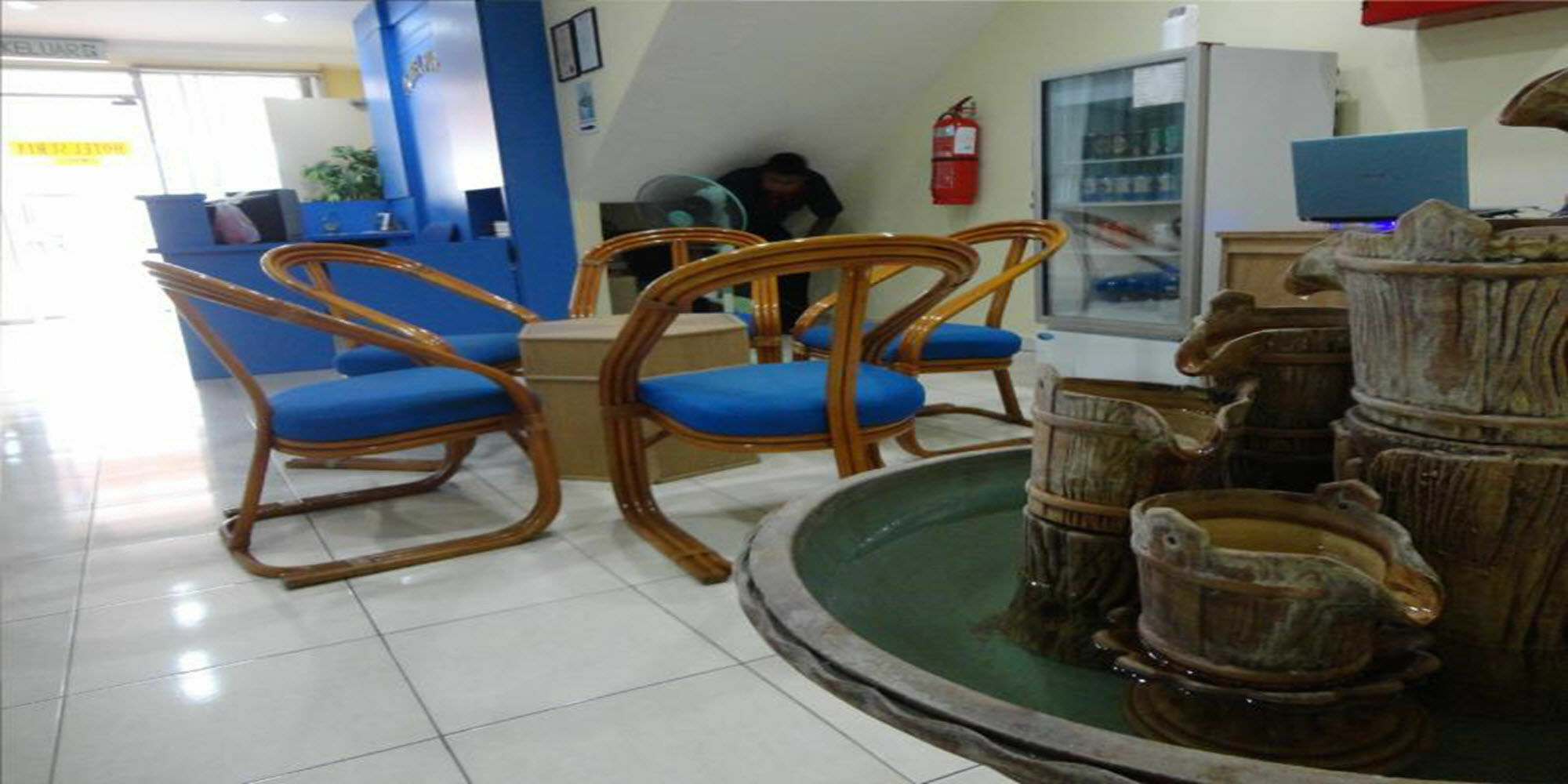 Hotel Suria Петалинг Джая Екстериор снимка